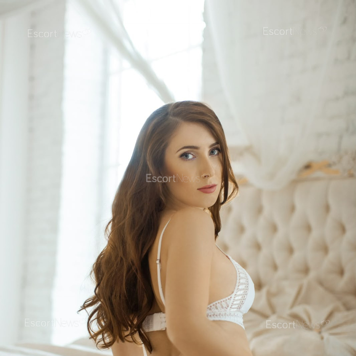Elena 