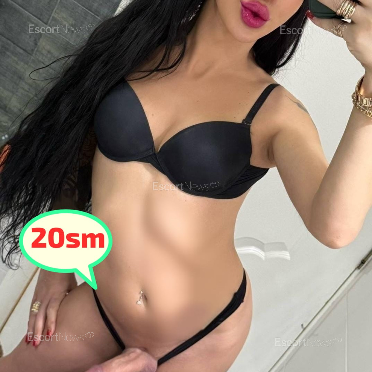 HOT ANNA