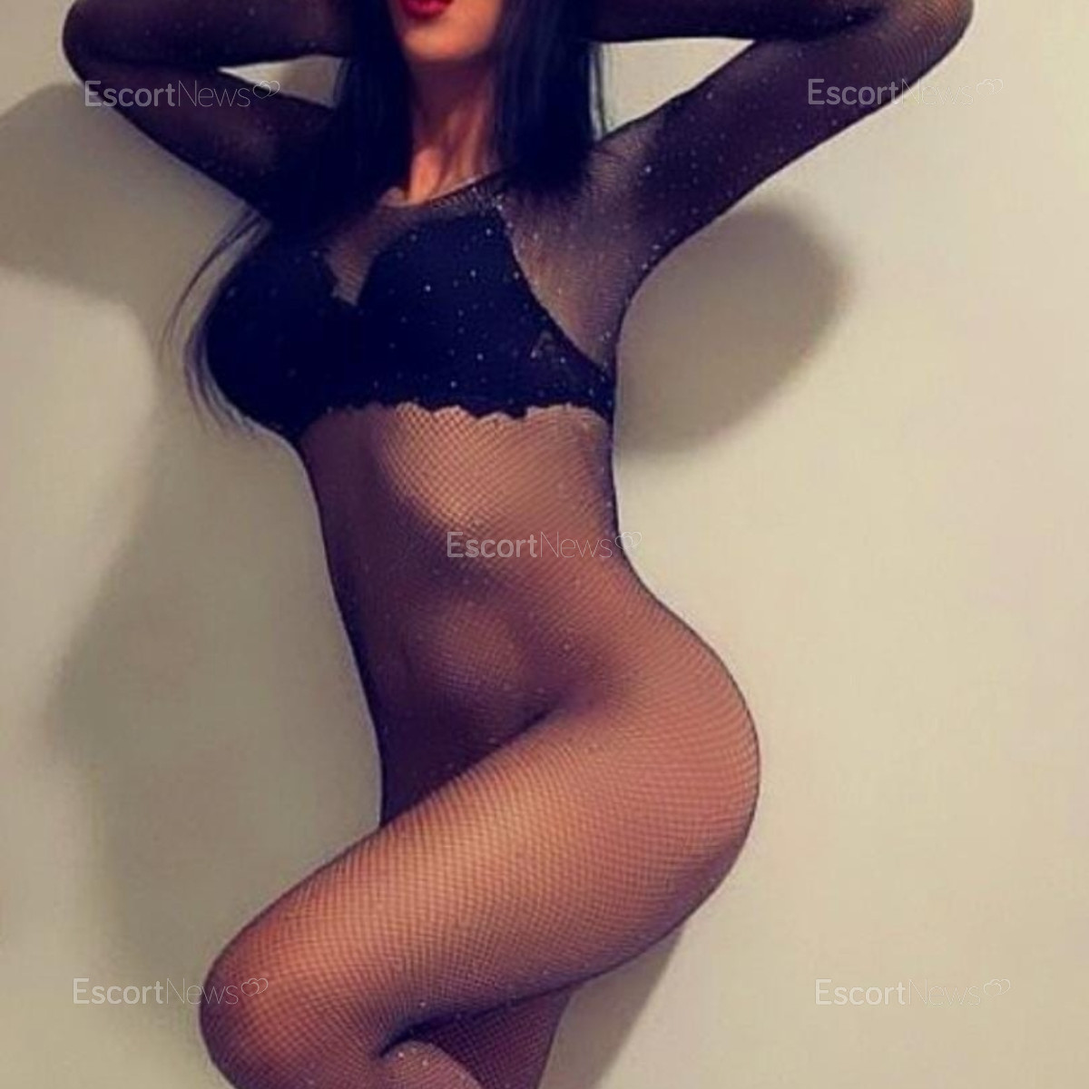 HOT ANNA