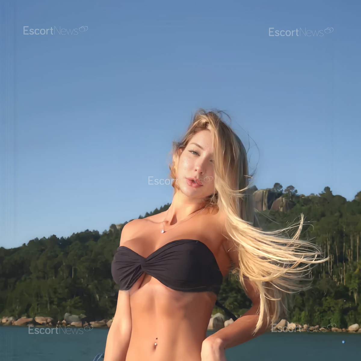 LETICIA HOT 