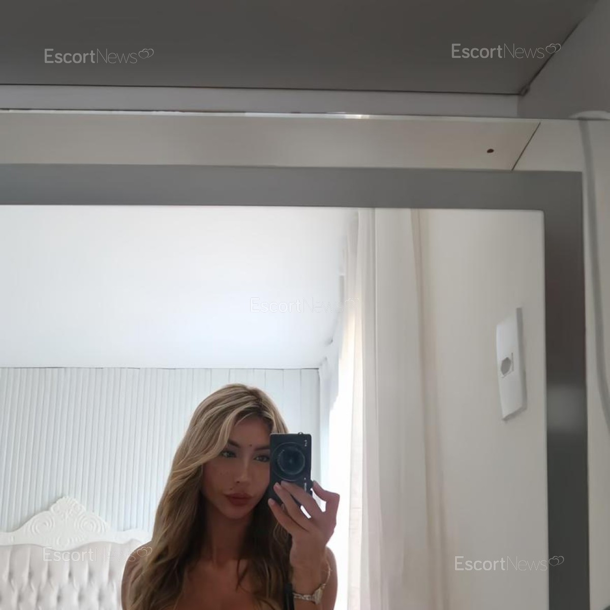 LETICIA HOT 