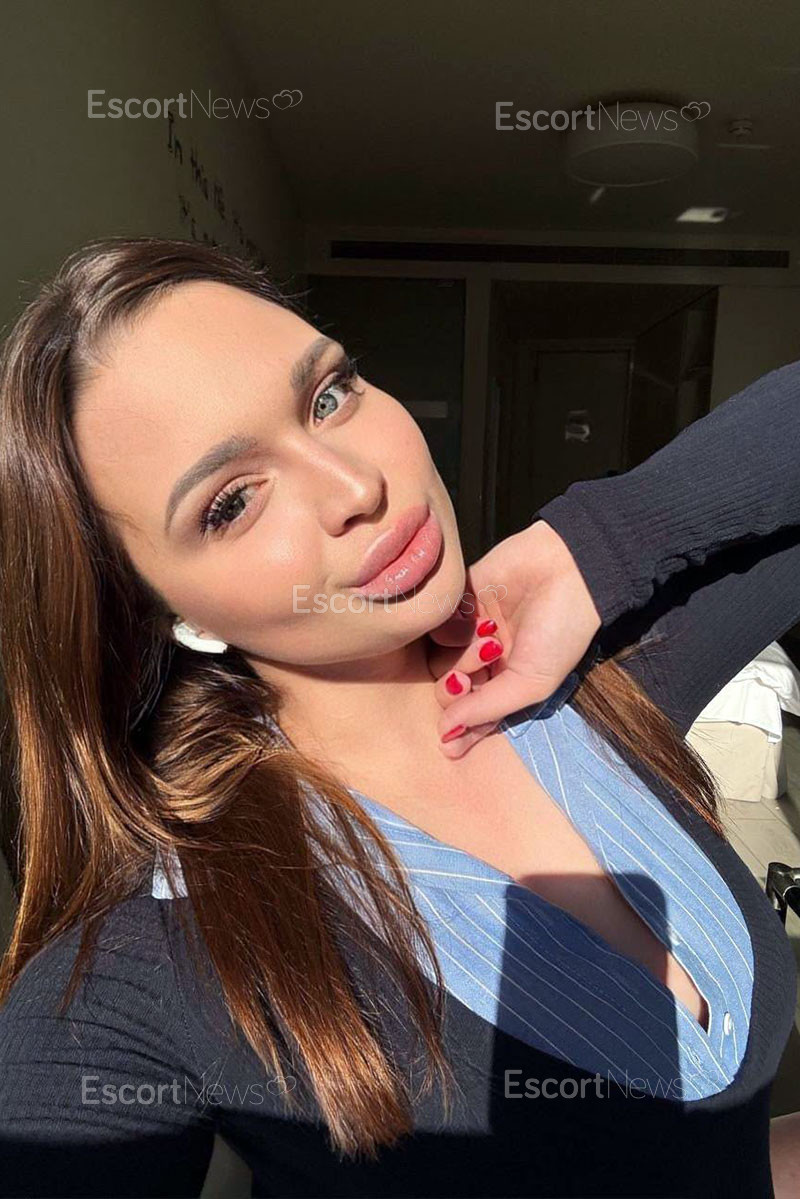 Mia